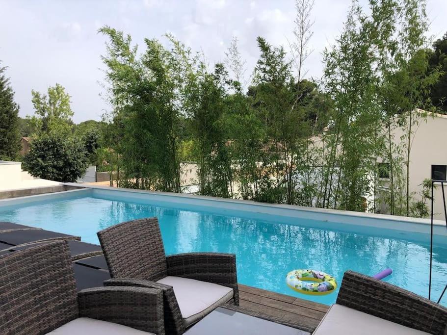 Industrial Luxury Nimes & Arles Villa Beaucaire  Exterior photo